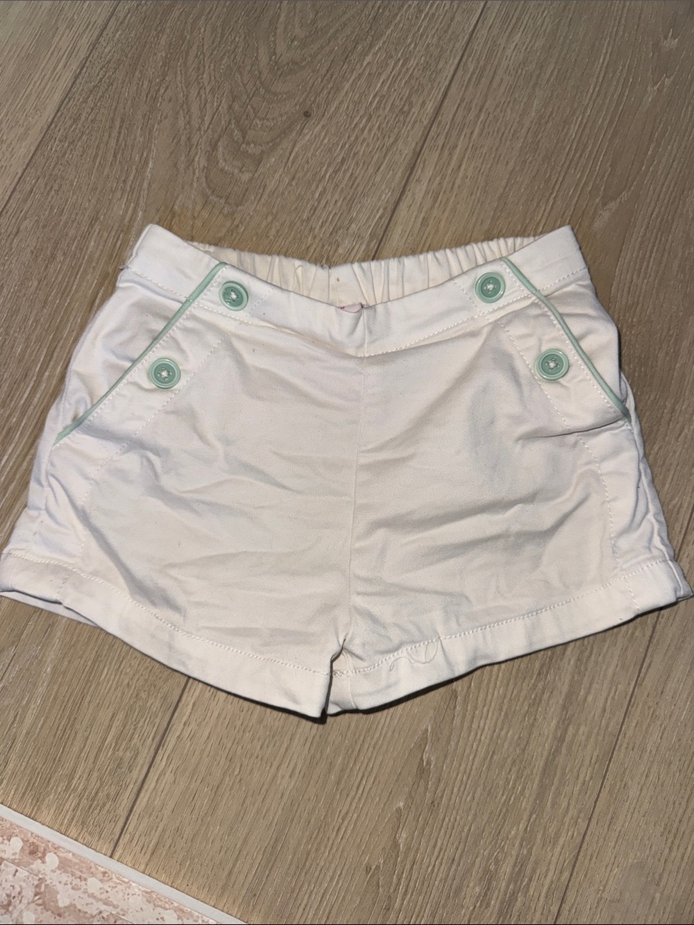 Tommy Bahama White Shorts with Mint Trim and Buttons